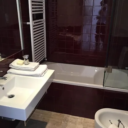 Secret & River View Family Flat Lissabon