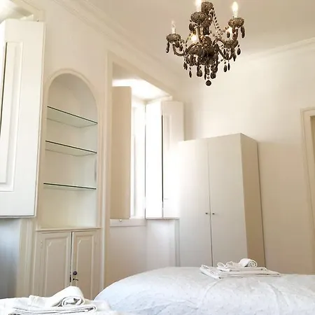 Secret & River View Family Flat Lissabon