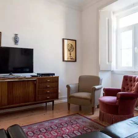 Lisbon Secret & River View Family Flat Apartment *