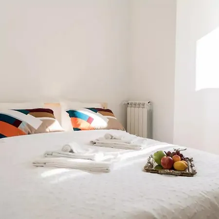 Lisbon Secret & River View Family Flat * Lisbon