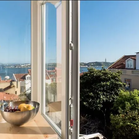 Apartment Lisbon Secret & River View Family Flat